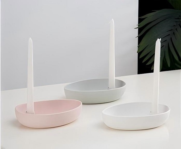 Bruger du stadig almindelige lysestager? Prøv denne keramiske lysestage, der kombinerer moderne design med udsøgt håndlavet håndværk for at skabe en atmosfære, du ikke kan kopiere.
