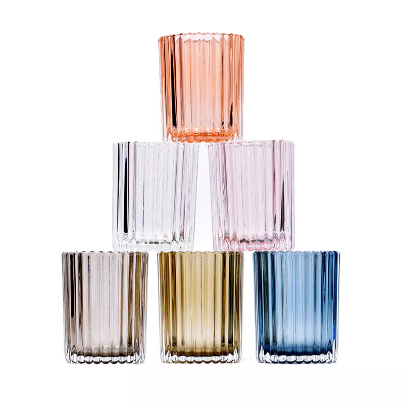 8 oz lodret stribet lysestage i glas
